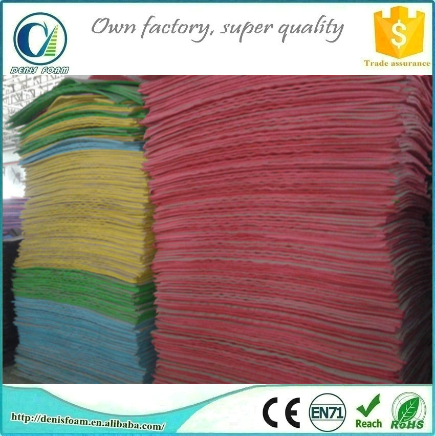 Item of shoe sole material (25)