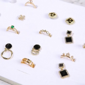  White Color High-Grade Ring Display Storage Box Ear Stud Rack Velvet Jewelry Tray with No Lid Wholesale Ring Container	