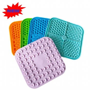New Silicone Pet Feeding Mat with Suction Cups Used for Pet Bathing and Grooming to Relieve Anxiety and Reduce Boredom