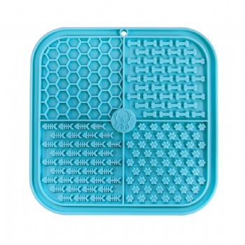 New Silicone Pet Lick Mat Products with Suction Cups Used for Pet Bathing and Grooming to Relieve Anxiety and Reduce Boredom