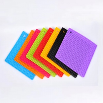 Silicone Hot Trivet Mats Heat Resistant Table Protector for Hot Pots and Pans Household Rubber Kitchen Accessories