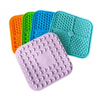  New Silicone Pet Dog Lick Mat with Suction Cups Used for Pet Bathing and Grooming to Relieve Anxiety and Reduce Boredom	